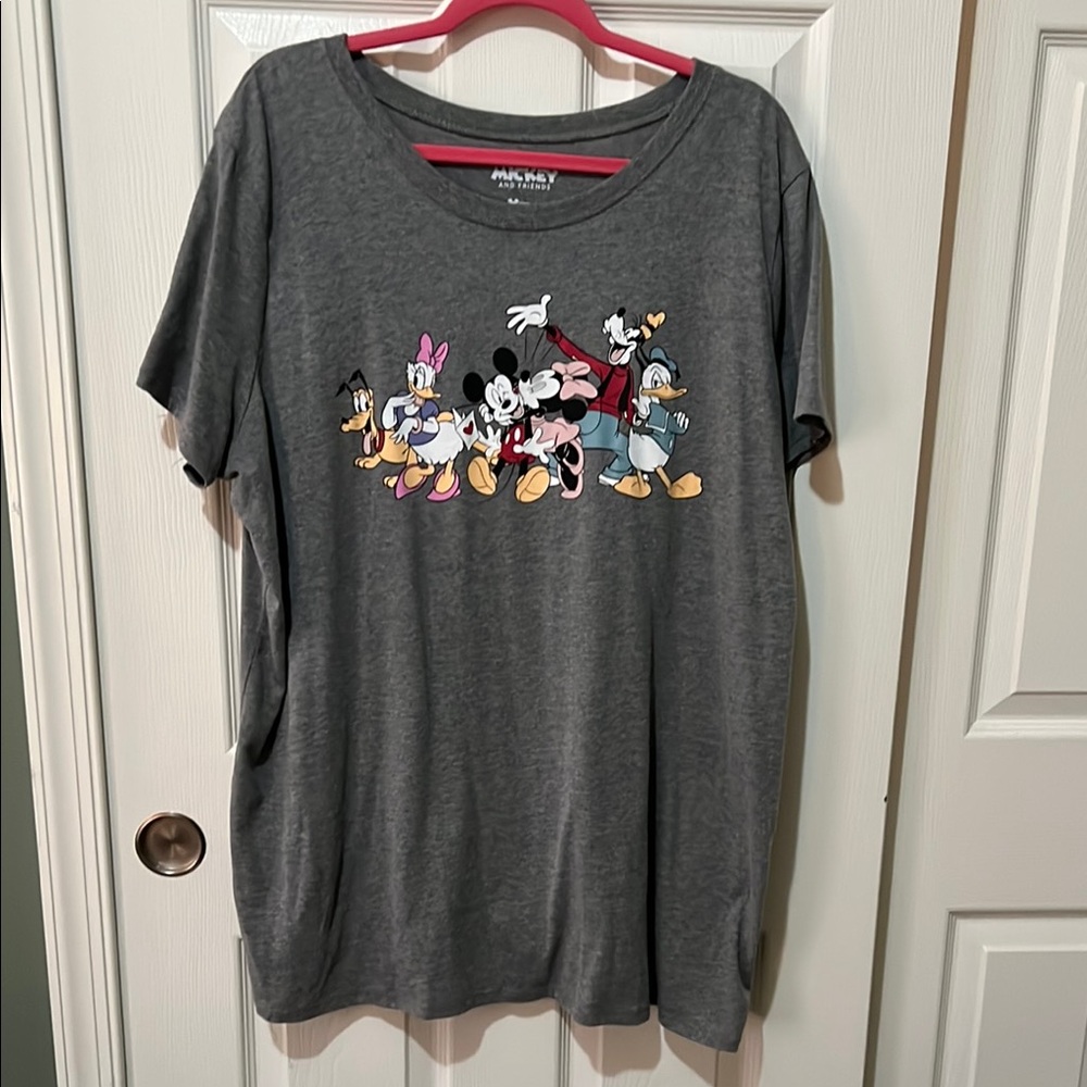 Famous Mouse Tee
